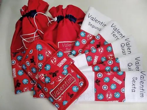 Saquinhos e Kit Higiene Personalizado 9 Peças