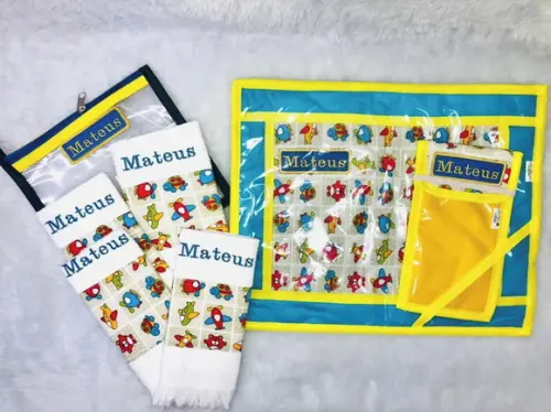Kit Escolar Personalizado com 7 Peças