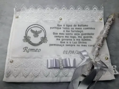 Kit Toalha para Batizado com Vela Decorada