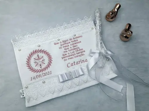 Kit Toalha Batizado com Oração e Vela Decorada