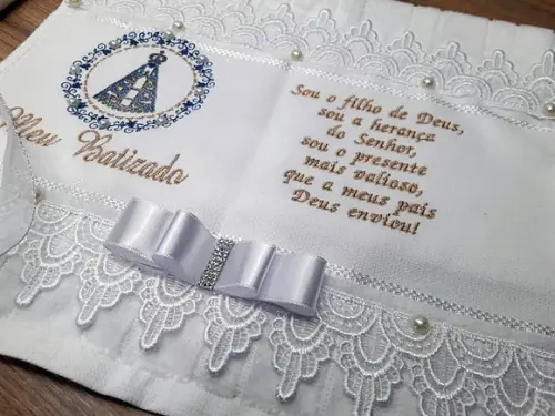 Toalha de Batismo com Vela Decorada