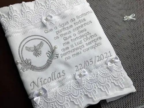 Toalha Batizado Bordada e Personalizada