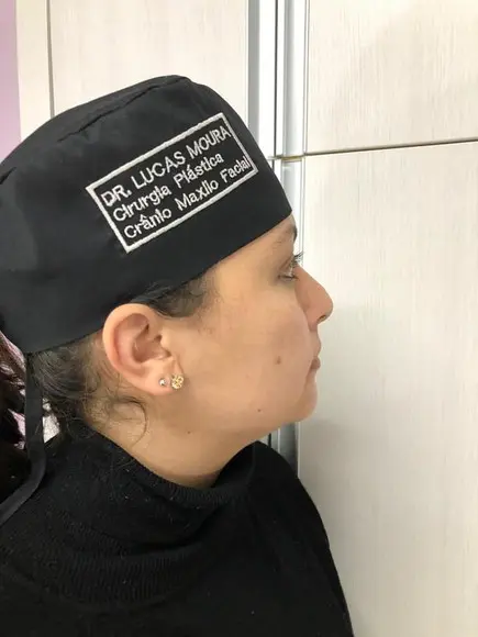 Toucas Cirúrgicas Bordadas e Personalizadas Kit com 2