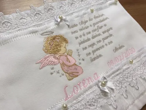 Toalha Bordada Personalizada Bebê Menina Batizado