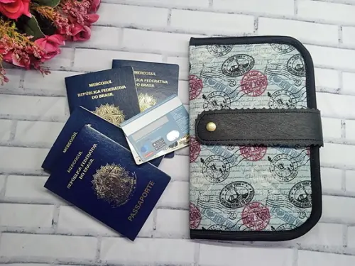 Porta Passaporte Família para 8 Passaportes Personalizado