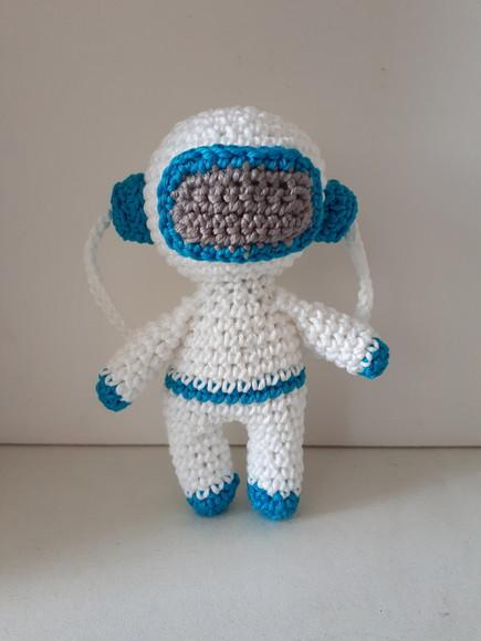 Amigurumi Astronauta com Foguete