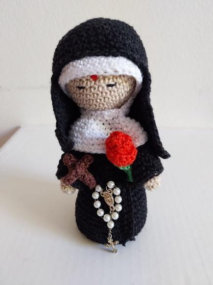 Amigurumi Santa Rita de Cássia