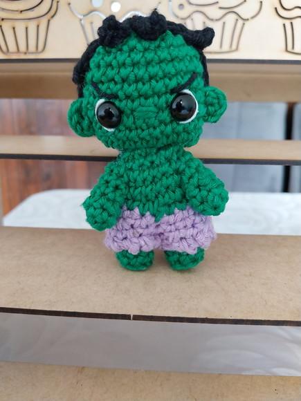 Chaveiro Amigurumi Hulk
