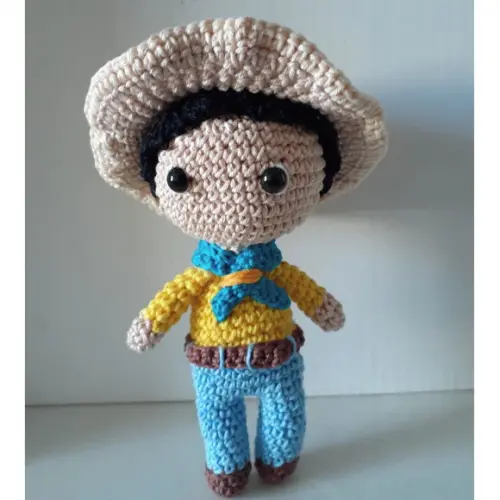 Amigurumi Menino Caipira