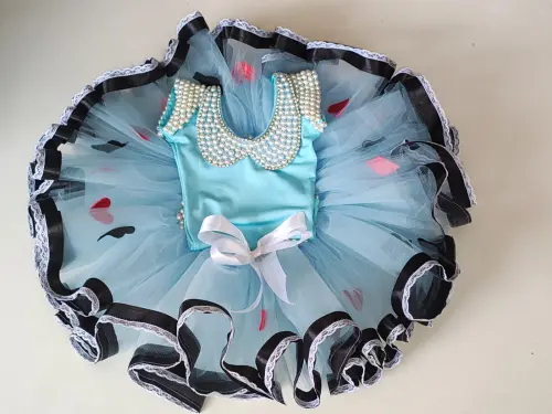 fantasia alice no pais das maravilhas