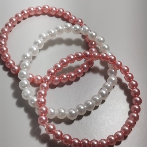 Pulseiras em miçanga