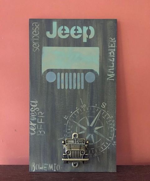 Abridor de Garrafas de Parede Jeep