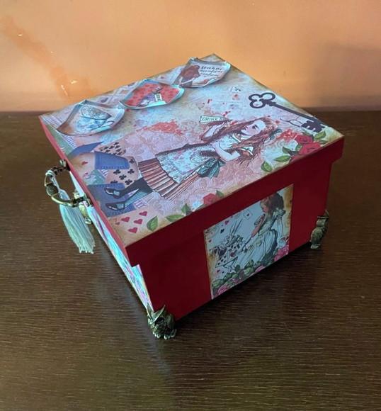 Caixa Bijuterias Alta