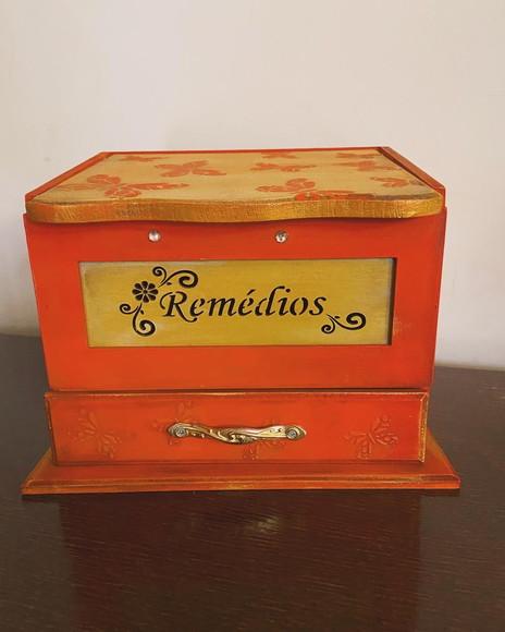 Caixa de Remédios Vintage