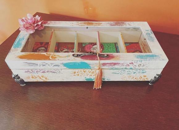 Caixa Maquiagem Frida 01