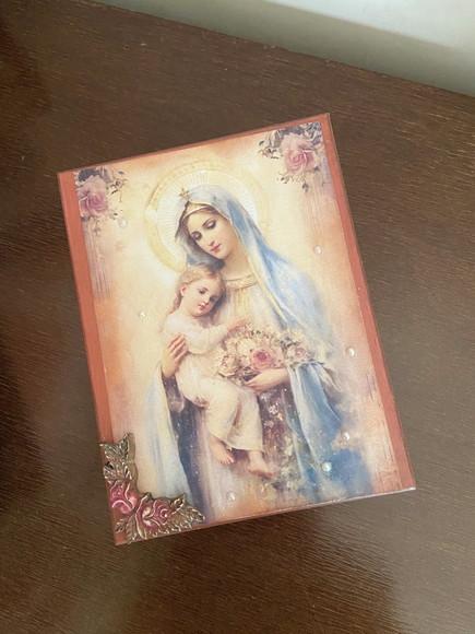 Caixa Nossa Senhora e Jesus
