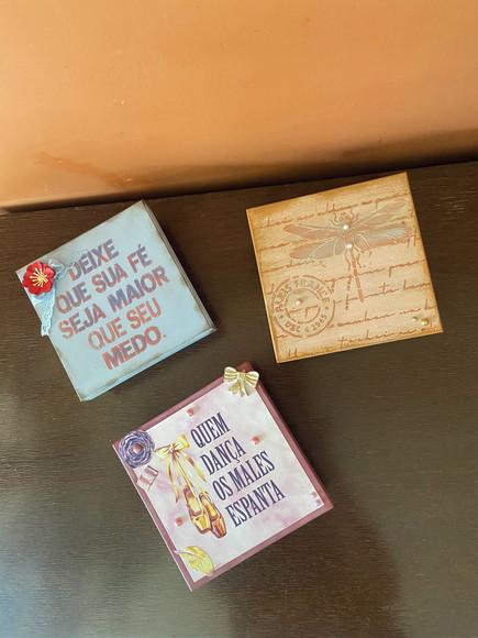 Caixas com Frases