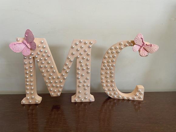Letras Decoradas com Pérolas