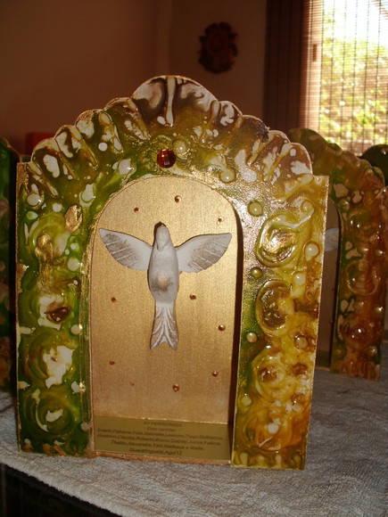 Oratório Espírito Santo Rústico