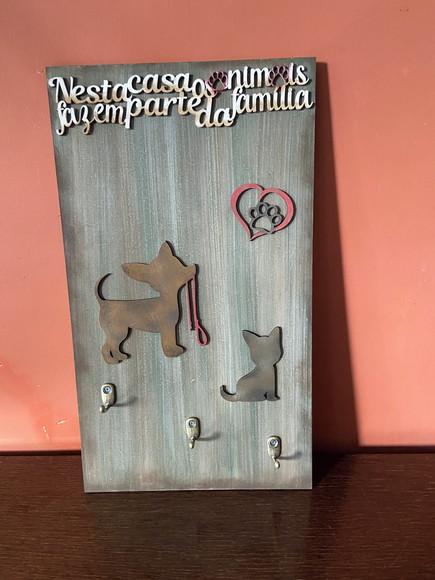 Porta Coleiras Cachorro