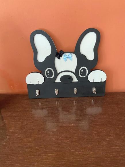 Porta Coleiras Pug