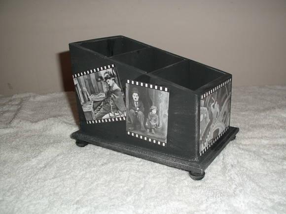 Porta Controle Remoto Charlie Chaplin 04