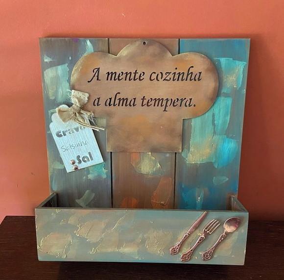 Porta Temperos de Parede