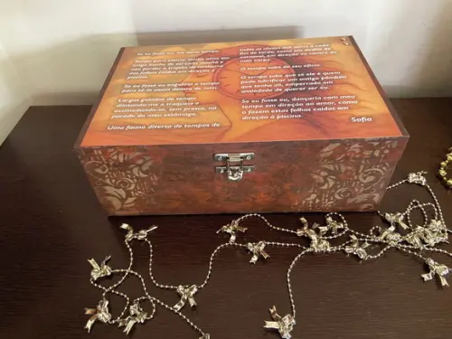 Baú com Poesia Autoral