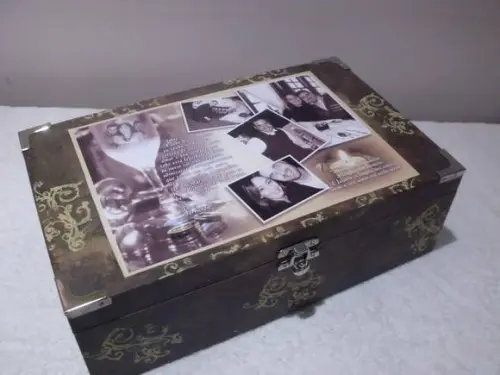 Baú para Vinho e Taças Personalizado