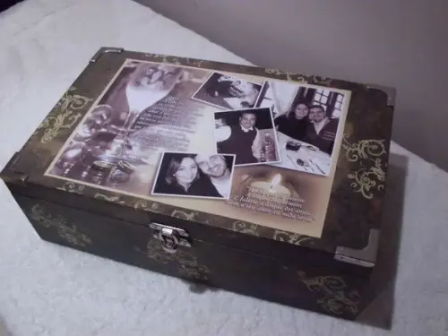 Baú para Vinho e Taças Personalizado