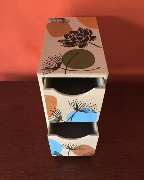 Caixa Alta com Pintura Orgânica