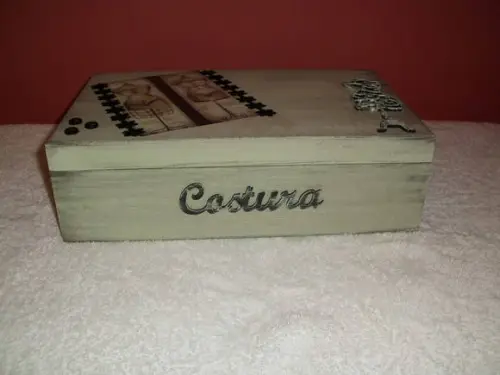 Caixa de Costura Retrô