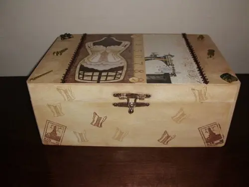 Caixa de Costura Vintage