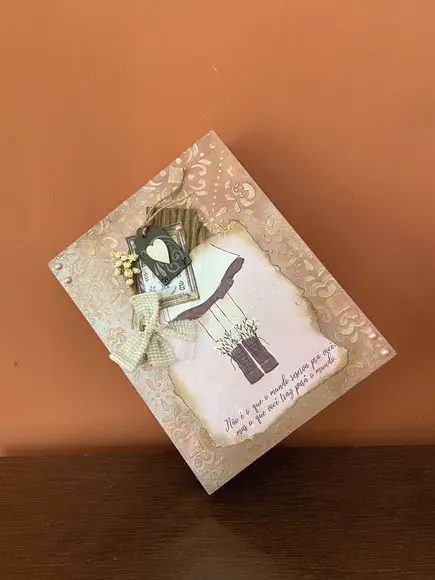 Caixa Livro Anne