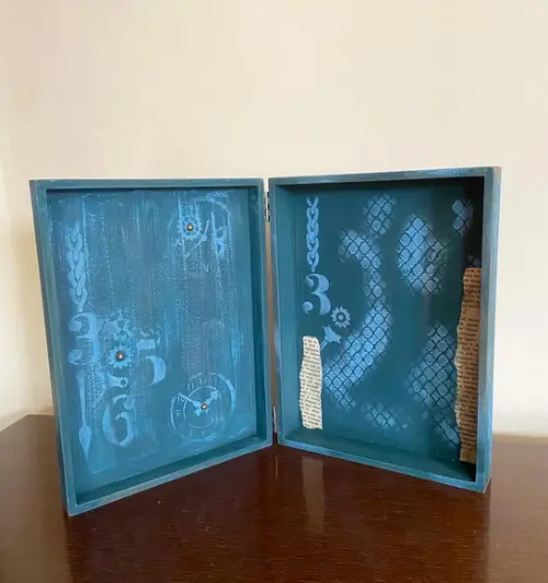 Caixa Livro Decorativa Pet