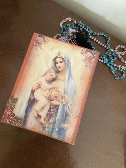 Caixa Nossa Senhora e Jesus