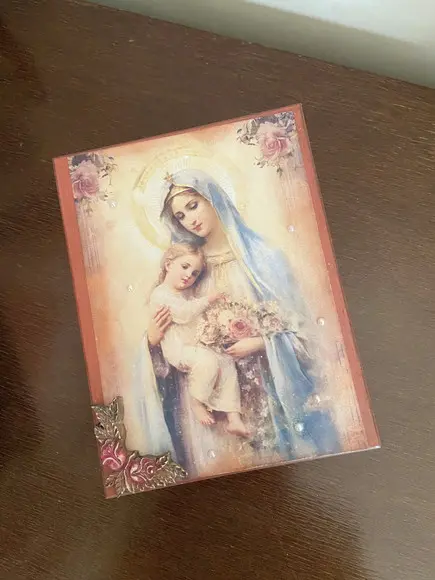 Caixa Nossa Senhora e Jesus