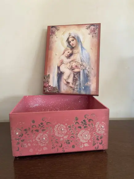 Caixa Nossa Senhora e Jesus
