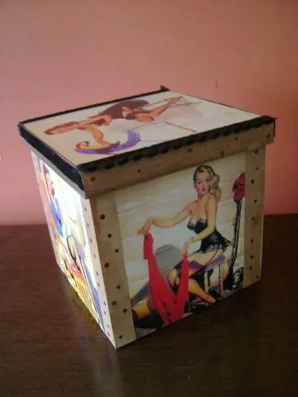 Caixa Pin-up