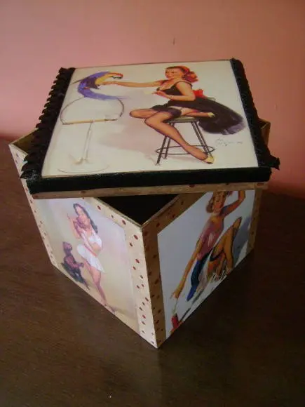 Caixa Pin-up