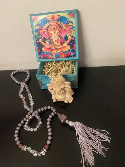 Ganesha Gesso na Caixa Decorada
