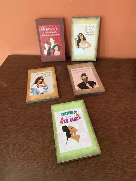 Kit de 5 Quadrinhos Mulheres