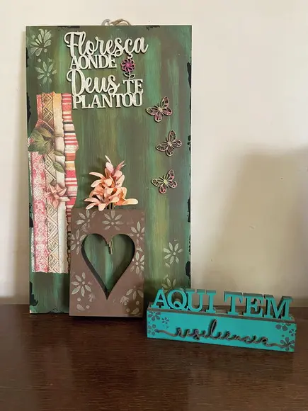 Placa Floral Decorativa