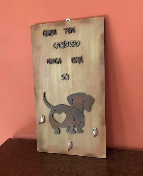 Porta Coleiras Cachorro