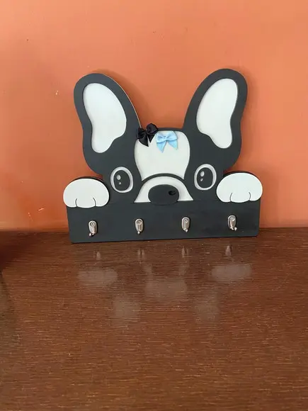 Porta Coleiras Pug