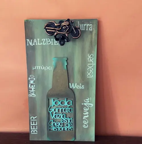 Quadro com Abridor de Garrafas