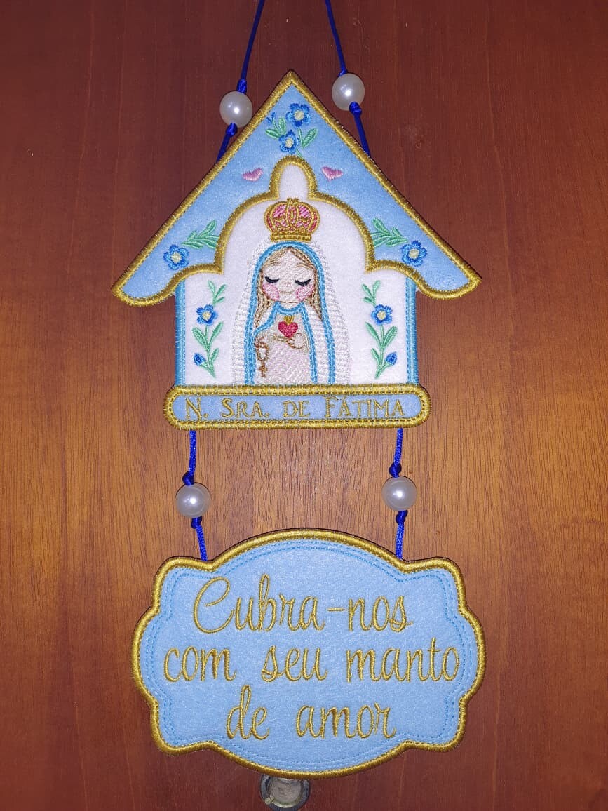 Adorno de Porta Bordado Nossa Senhora de Fátima