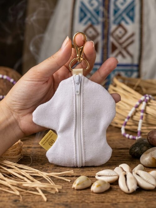 Chaveiro Porta Terço Bolsinha Iansã Bele Bordado Mini Bolsa