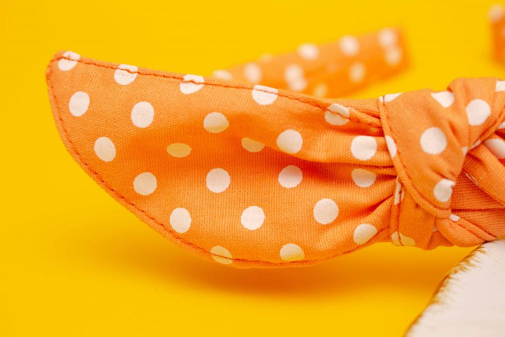 TIARA | TRICOLINE COM BOLINHAS LAÇO | LARANJA BOLINHA BRANCA