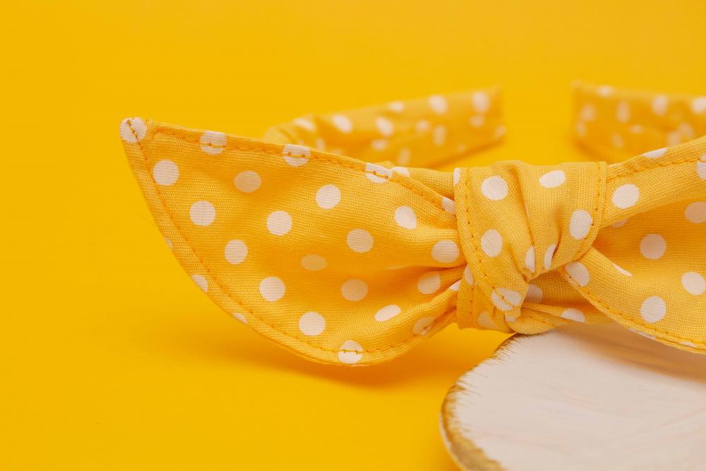 TIARA | TRICOLINE COM BOLINHAS LAÇO | AMARELO BOLINHA BRANCA